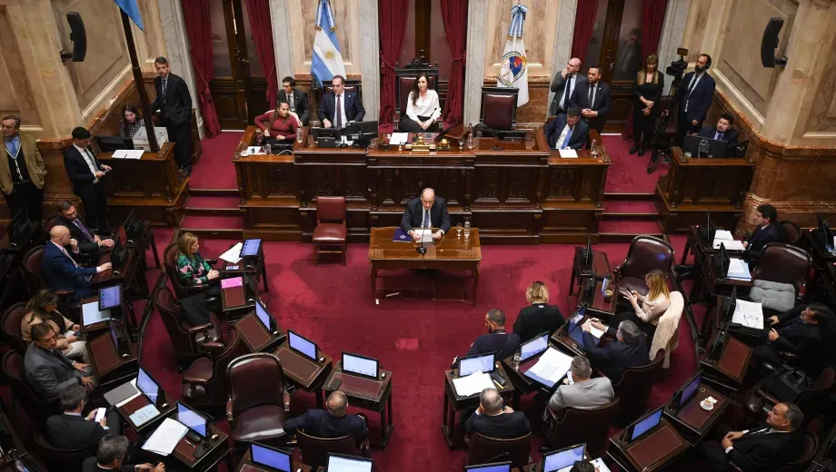SENADORES33