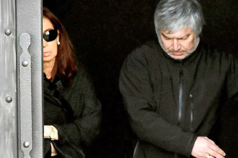 cristina-junto-a-lazaro-baez