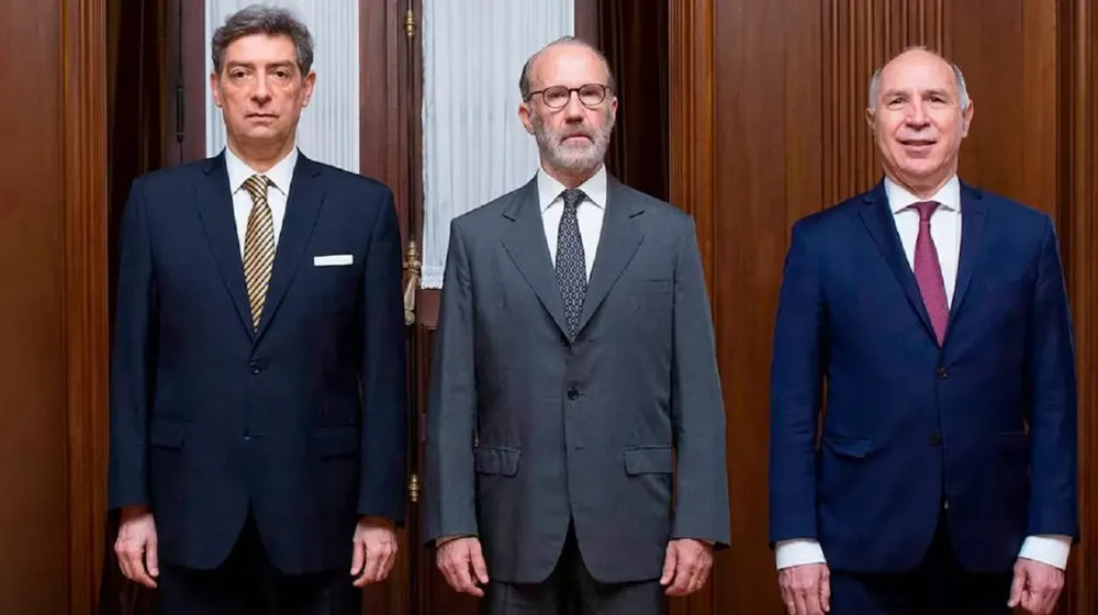 JUECES-CORTE-1